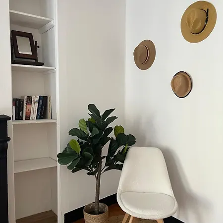Lägenhet Le Petit Coin Fleuri